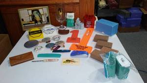 lot 549 image: Gillette, Hebron And Assorted Vintage Advertising.