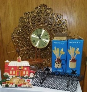 lot 579 image: Home Interior Clock, Kitchen Tool Set (2) And More.