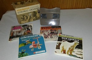 lot 628 image: View Master Stereo Viewer And Picture Sets (4)