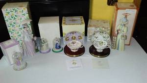 lot 651 image: Avon Mrs. P.F.E. Albee Collectibles, New (6)