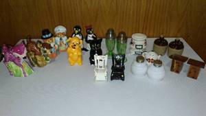 lot 642 image: Salt And Pepper Bambi, Penguins, Cast, Outhouse And More (10)