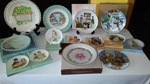 lot 668 image: Avon Collectible Assorted Plates, New In Box (15)