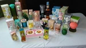 lot 589 image: Avon Womens Collectible Cologne, New In Boxes (26)