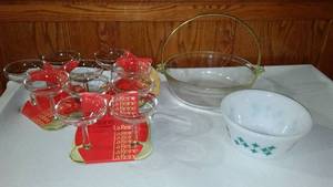 lot 705 image: Mid-Century Anchor Hocking, Pyrex, Federal Glass.
