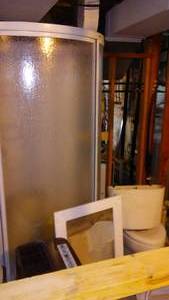 lot 779 image: Cabin Teardown   Shower, Stool, Toilet, Mirror, Heaters (4) Light.