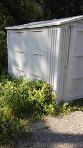 lot 793 image: Cabin Teardown  Rubbermaid Shed Grey.