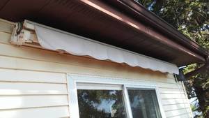 lot 797 image: Cabin Teardown Sun Setter Awning