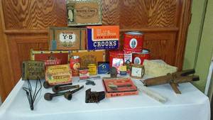 lot 714 image: Assorted Collection Of Vintage Smalls, Boxes, Cans And Pipes.