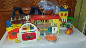 lot 732 image: Sesame Street, Haunted House, Hospital, Fire Station Playset And More.