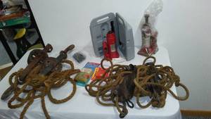 lot 824 image: Pulleys, Rope, Jacks And More.