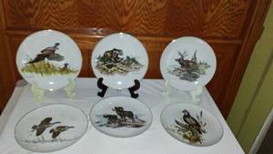 lot 844 image: Clark Bronson Decorator Plates (6) Limited Edition.