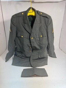 lot 24 image: Vintage Military Coat & Hat