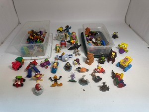 lot 33 image: Miscellaneous Vintage Toys