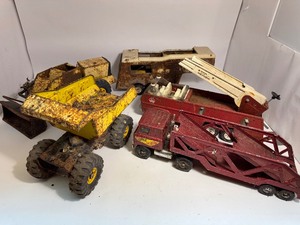 lot 53 image: Vintage Tonka Trucks Perfect Sandbox Toys
