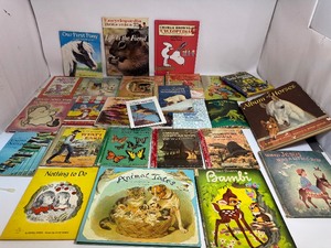 lot 58 image: Vintage Kid Books