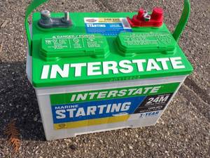 lot 18 image: Interstate Marine Starting Battery