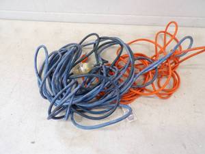 lot 47 image: Pair of Extension Cords