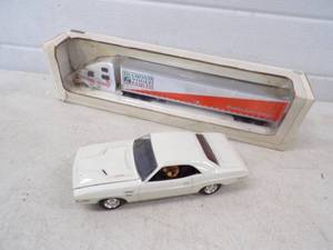 lot 50 image: Model Dodge Charger and Collectable Vogel Paints Truck