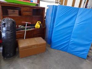 lot 80 image: Exercise workout Lot with Punching Bag, Exercise Mat, Padded Trunk, Shelf, Blower, Scooter and more