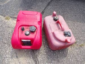 lot 87 image: Pair of Boat Gas Tanks