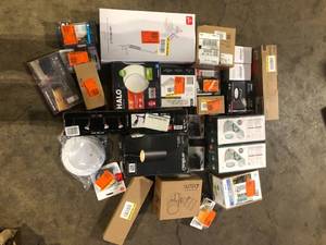 lot 50 image: Lot of Assorted Lighting Various Models and Conditions Customer Returns See Pictures