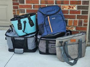 lot 68 image: Soft Shell Cooler Bundle