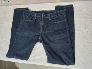 lot 47 image: Levi Strauss 511 Denim Jeans - 3332