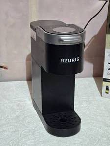 lot 82 image: Keurig K-Mini Single Cup Coffee Maker