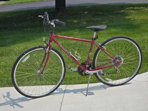 lot 15 image: Specialized Crossroads Road Bike - 16 12
