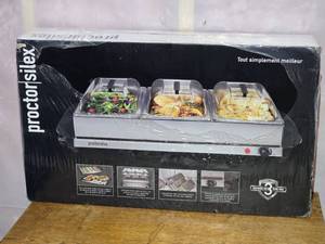 lot 77 image: Hamilton Beach - Proctor Silex Buffet Server - NIB