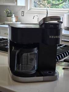 lot 76 image: Keurig K-Duo Single Serve & Carafe Coffee Maker - B
