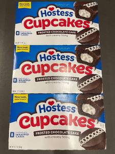 lot 500 image: Lot of 3 Hostess Frosted Chocolate Cupcakes Boxes with Creamy Filling