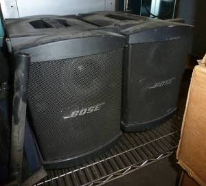 lot 7 image: Bose public addressspeaker system, 4 spkrs, microphone, stand