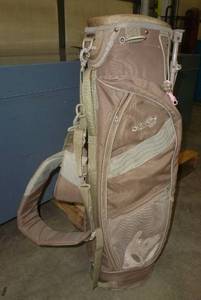 lot 99 image: golf bag