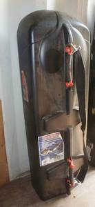 lot 50 image: Snowboard Sportube case