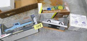 lot 158 image: 4 toy diecast cars
