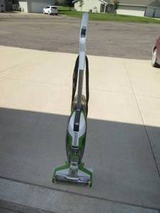 lot 10 image: Bissell Crosswave Multi-surface flo...