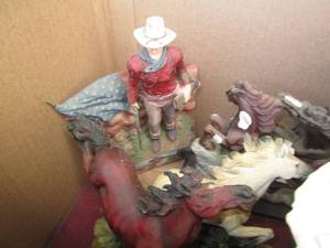 lot 122 image: Lot of western horse and eagle them...