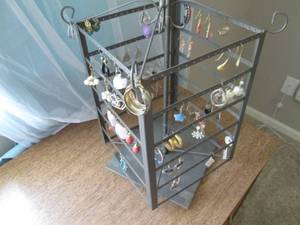 lot 3 image: Large lot of mostly pierced danglin...