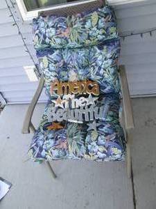 lot 25 image: Metal framed patio chair with color...