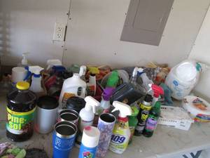 lot 29 image: Large assortment f household and au...