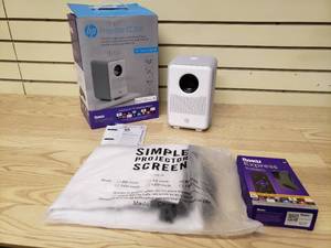 HP Projector CC200 includes 84" fabric screen