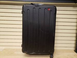 lot 10 image: Dukapgear Large 30 x 21 x12 4 wheeled expandable suitcase- One wheel is broken