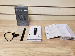 lot 17 image: Fitbit Inspire 3 Active Watch- Includes Charger