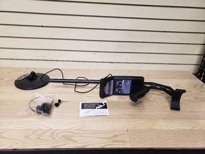 lot 26 image: Bounty Hunter Metal Detectors Gold Digger Treasure Detector