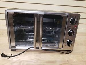 lot 60 image: Elite Gourmet 25L Counter top french door toaster oven
