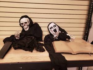 lot 63 image: 2 Halloween Decorations