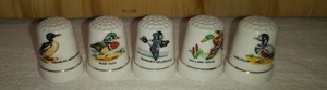 lot 65 image: 5 Ceramic Duck Thimbles