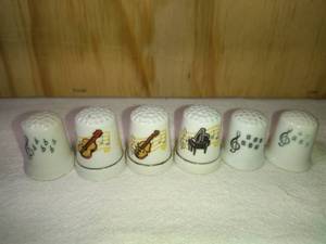 lot 93 image: 6 Ceramic Music Themed Thimbles