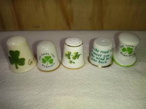 lot 94 image: 5 Irish Themed Thimbles One is made by Royal Tara Ireland